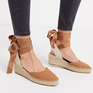 Ribbon Tie Leg Espadrille Wedges in Light Brown, US 11 (UK 9)